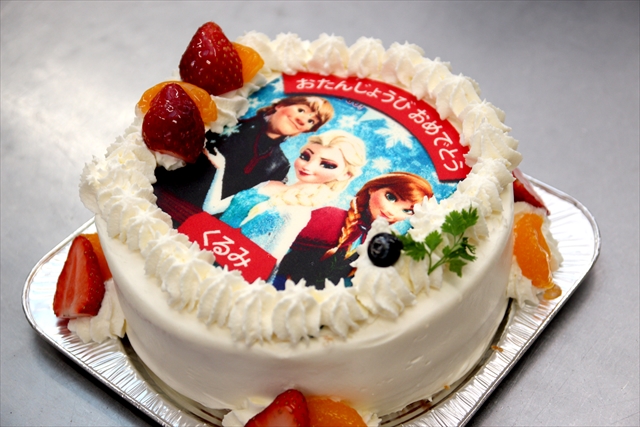 有名キャラクターをケーキに 人気の映画のヒロインでバースデーを祝おう 熱海 住吉屋の店長ブログ